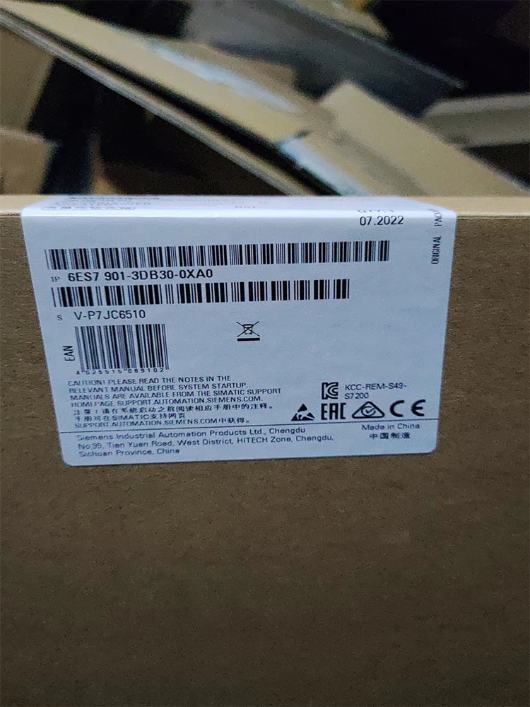 6ES7901-3DB30-0XA0 PC adapter Used to connect the S7-200 to the USB PC port