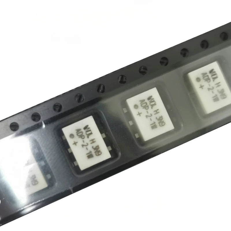 New ADP-2-1W RF ADP-2-4/10/20+/20-75+ SMD Power Splitter Chip