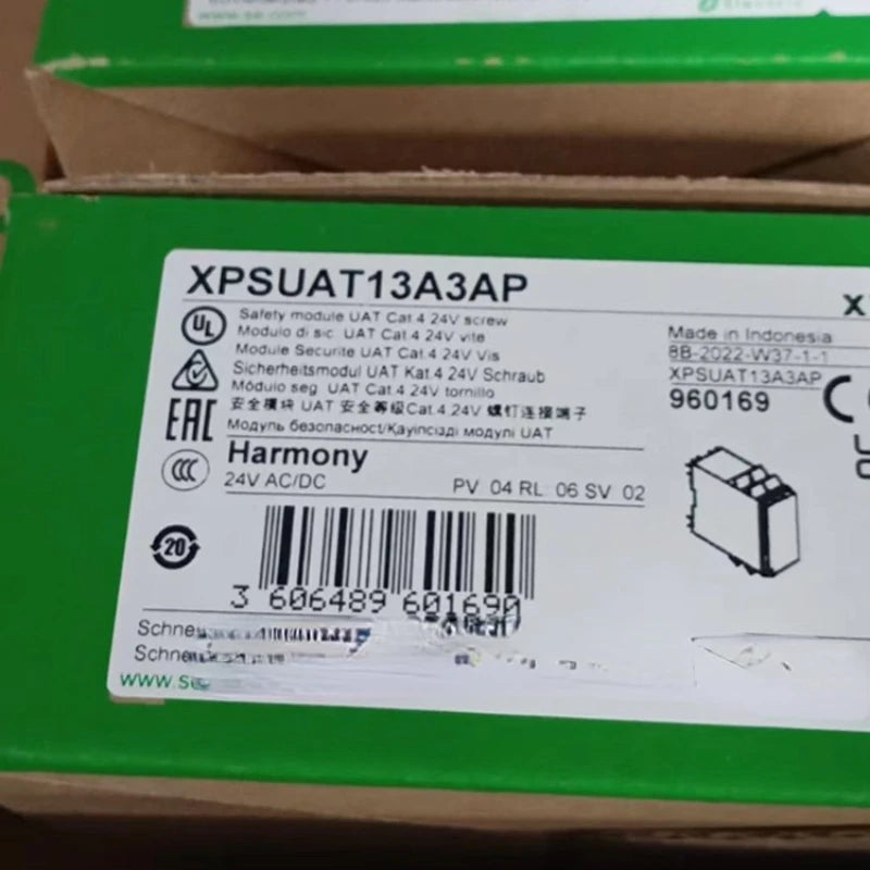 XPSUAF13APS XPSUAT13A3AP New Original XPSUAK12APS Security Module PLC