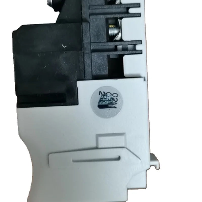 NZM2/3-XU24DC 24V Plastic Case Circuit Breaker Undervoltage Coil Original Genuine Stock