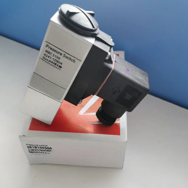 Pressure Switch MBC5100 4241-1DB04 061B100366 Controller