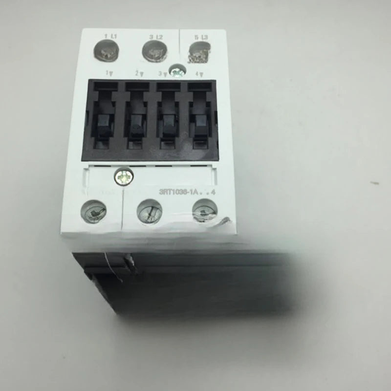 Original AC Contactor 3RT1036-1AF00 3RT1036-1A... 4 New 3RT1036-1AFOO