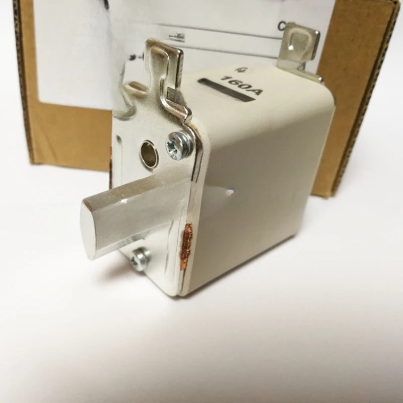 Spot 160NHG00B-690 DIN Low Voltage Fuse 500V/690V 160A GG/gL 160NHG00B Stock