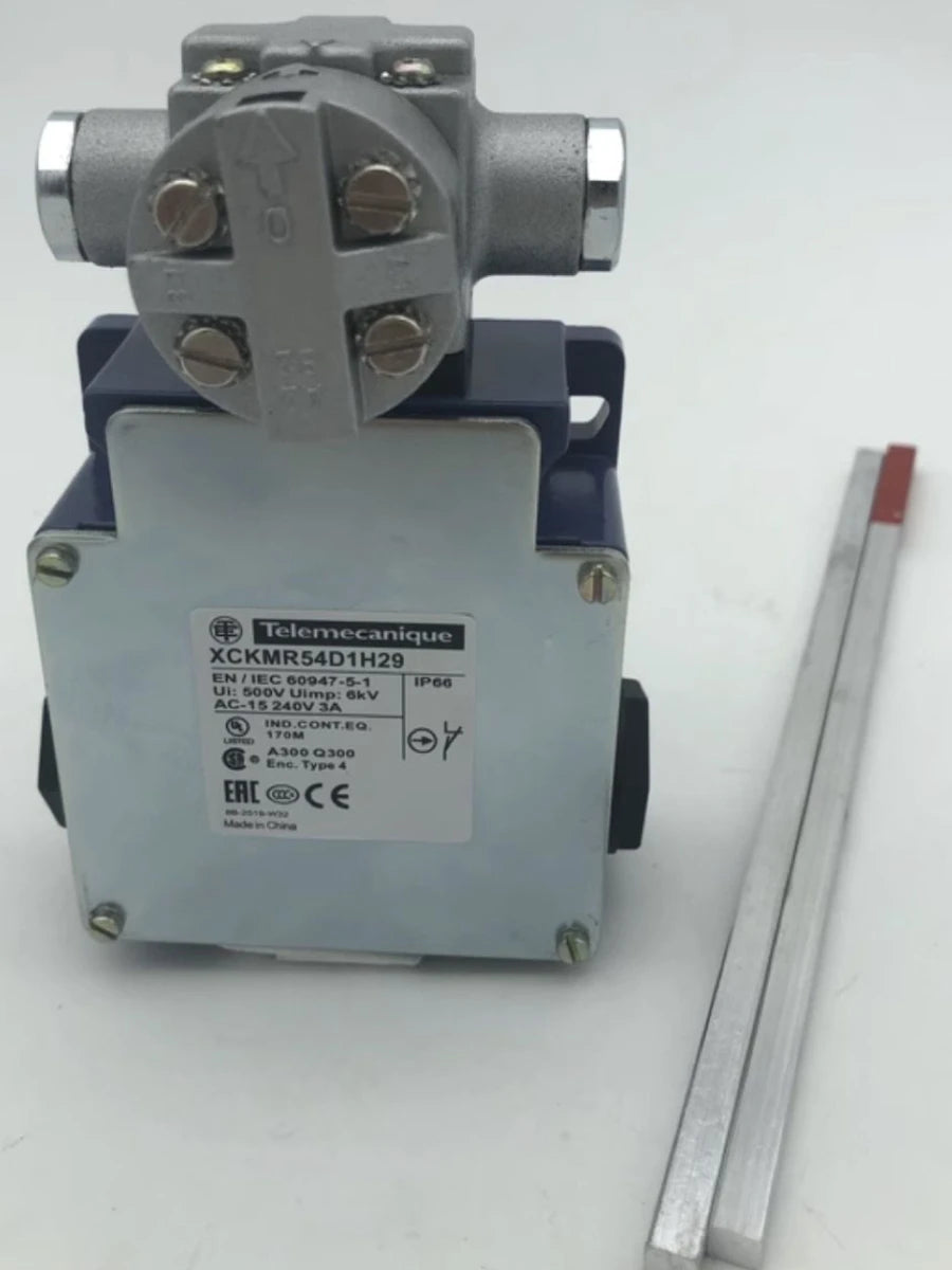 Cross Limit Switch XCKMR54D1H29 Original Cross Limit Switch XCK-MR54D1H29 XCKVR54D1H29