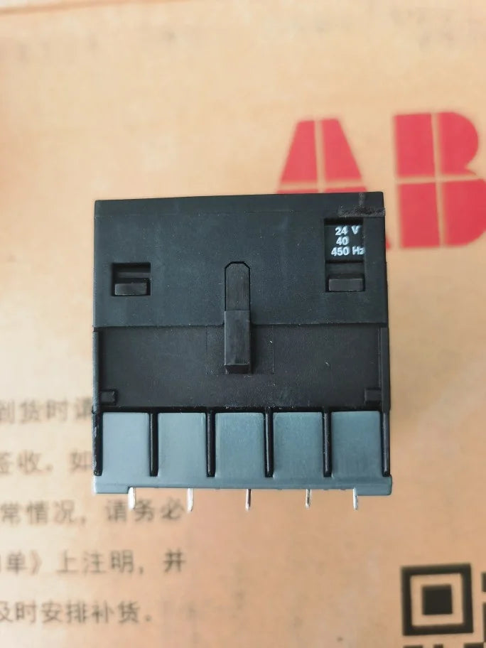 1pcs B7-30-10-P 24V Authentic Contactor B7-30-10-P 24V