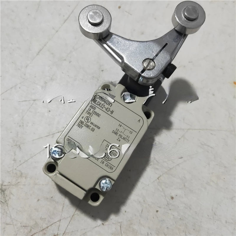 WLCA32 New Travel Switch WLCA32-43-N Limit Switch WL-CA32/43-N Manual Reset
